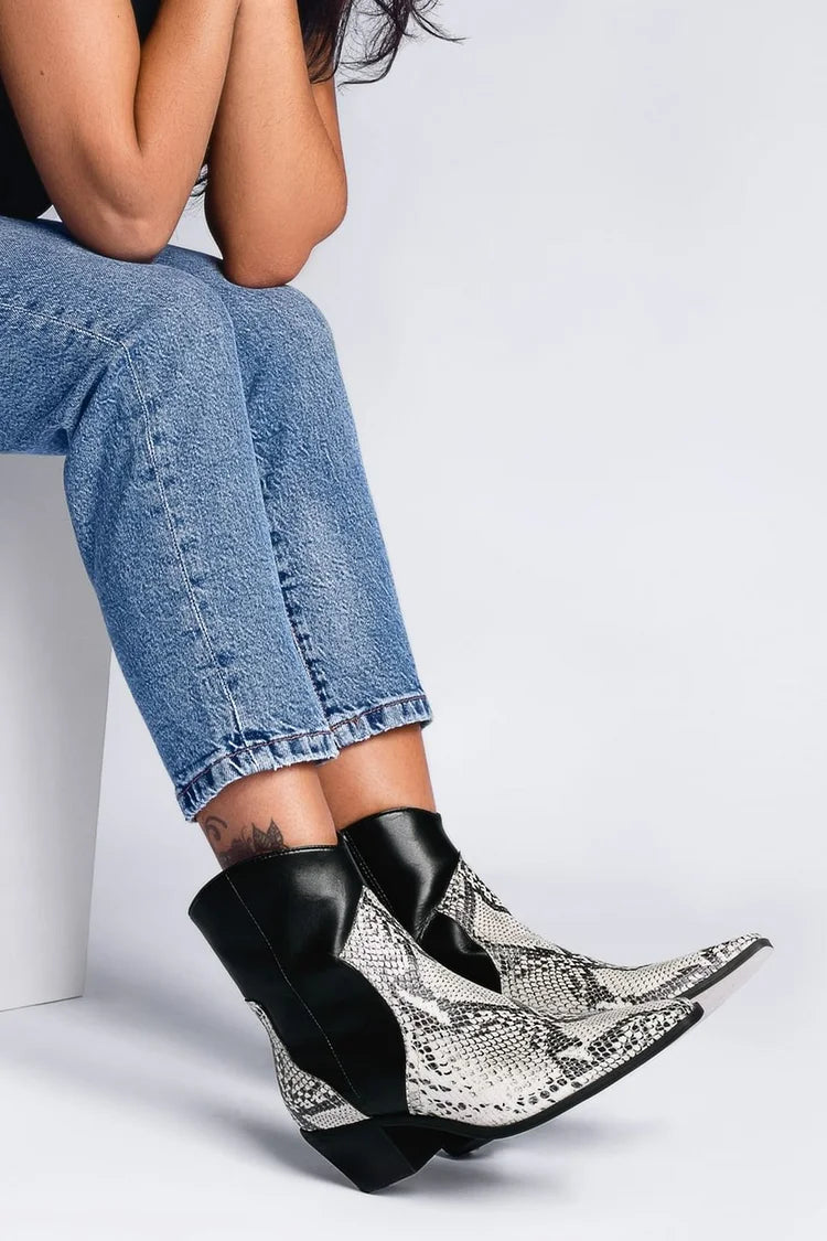 Marthe | Bottes Noires Effet Serpent Pointues à Talon Épais