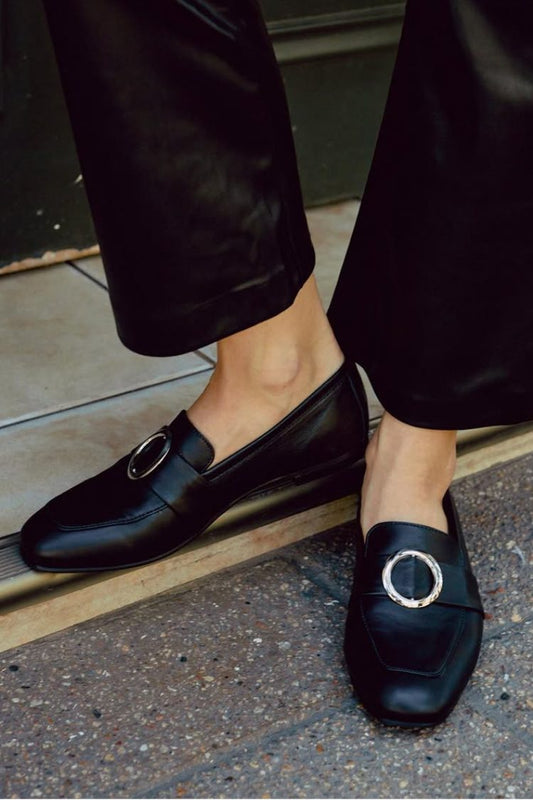 Murielle | Mocassins Noirs Pointus à Anneau et Talon Mi-Haut