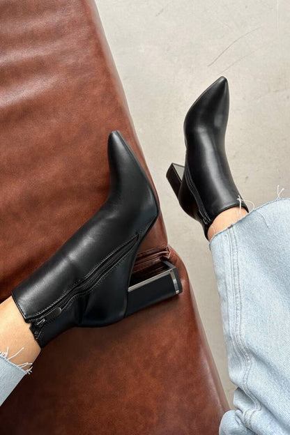 Bottes pointues chunky élégantes en simili cuir