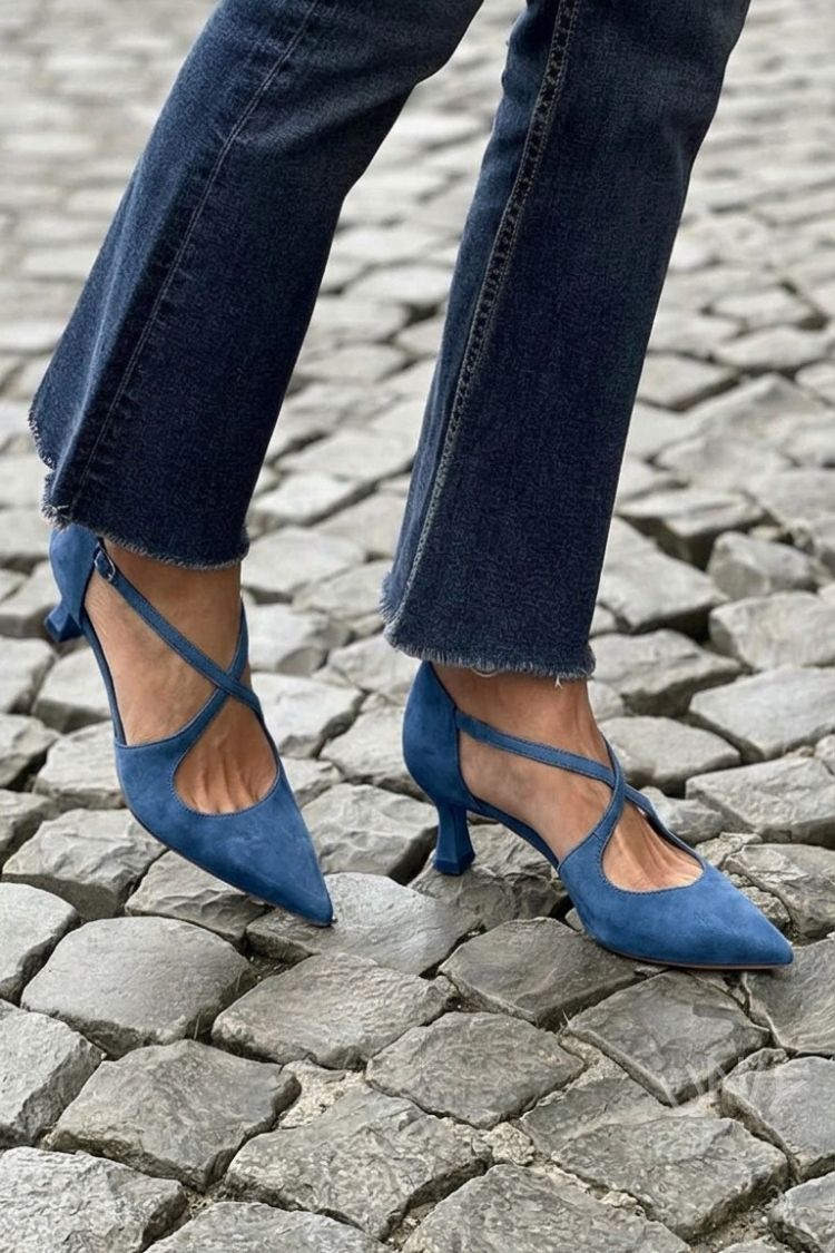 Talons bas pointus Kaki unis avec boucle et brides croisées