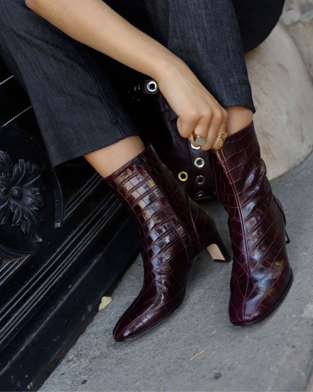 Iris | Bottines Bordeaux Vernies Effet Croco