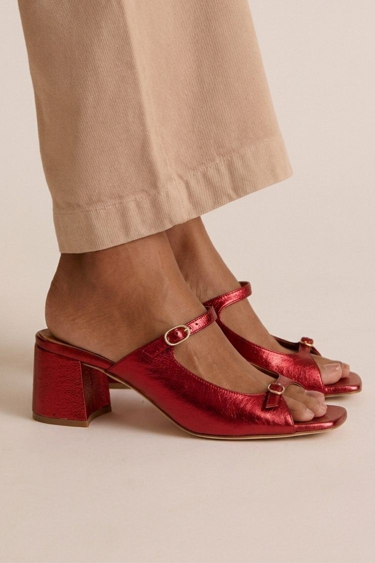 talons or slingback à bout color block, découpes et talon large.