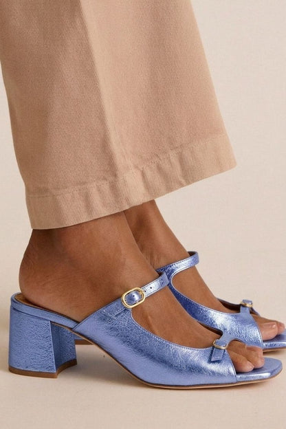 talons or slingback à bout color block, découpes et talon large.
