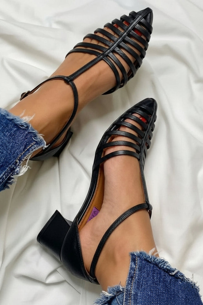 Sandales pointues Noir style cage avec bride en T et talon bloc