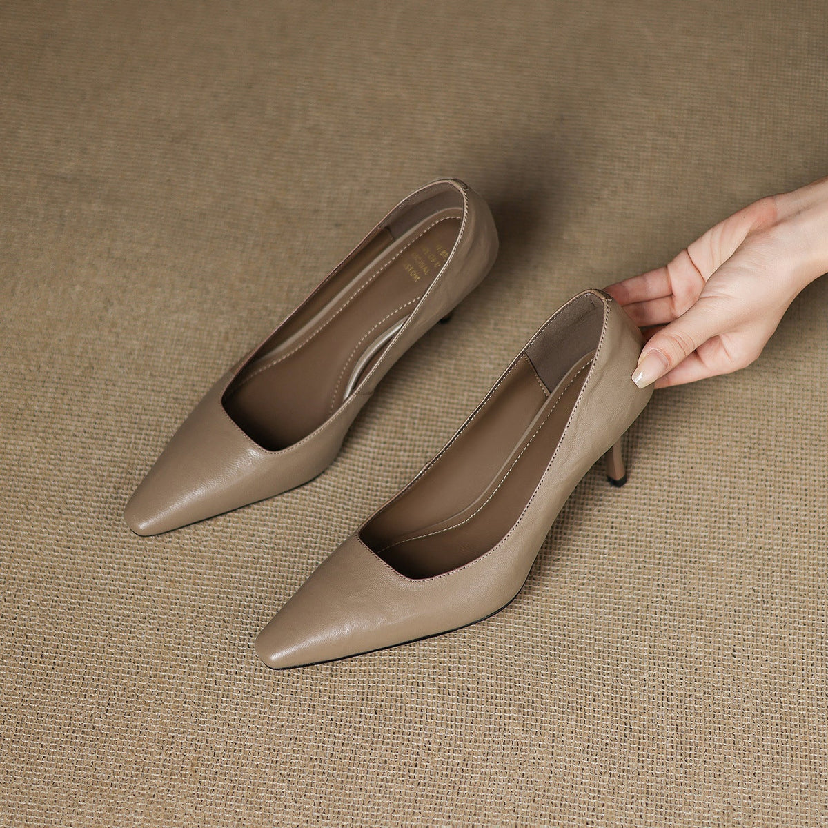 Zala – Escarpins Pointus en Cuir – vue 2