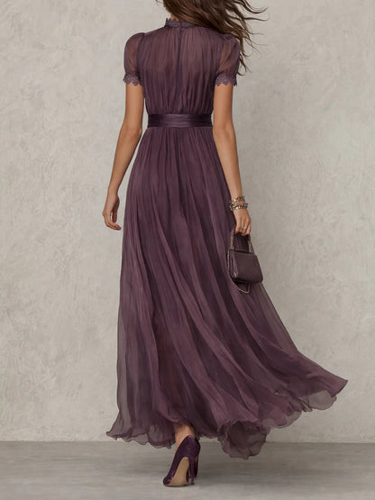 Robe Longue Violette en Mousseline à Encolure Goutte et Bordure en Dentelle