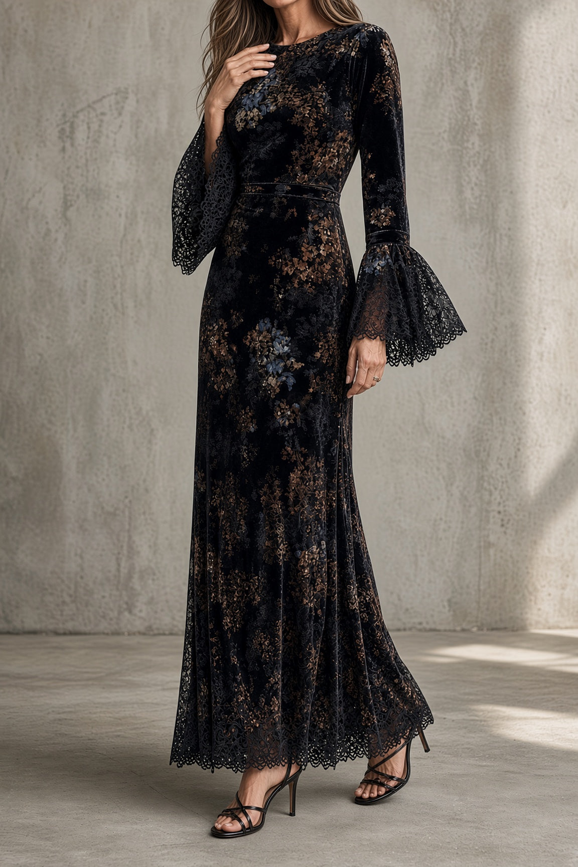 LUCILLE | Robe maxi en velours et dentelle