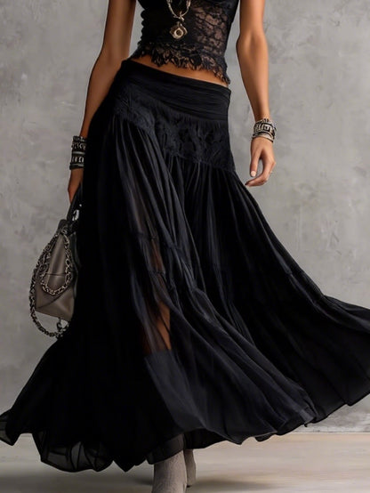 Geneva · Ensemble Top Transparent à Empiècements en Dentelle Noire et Jupe Maxi Plissée